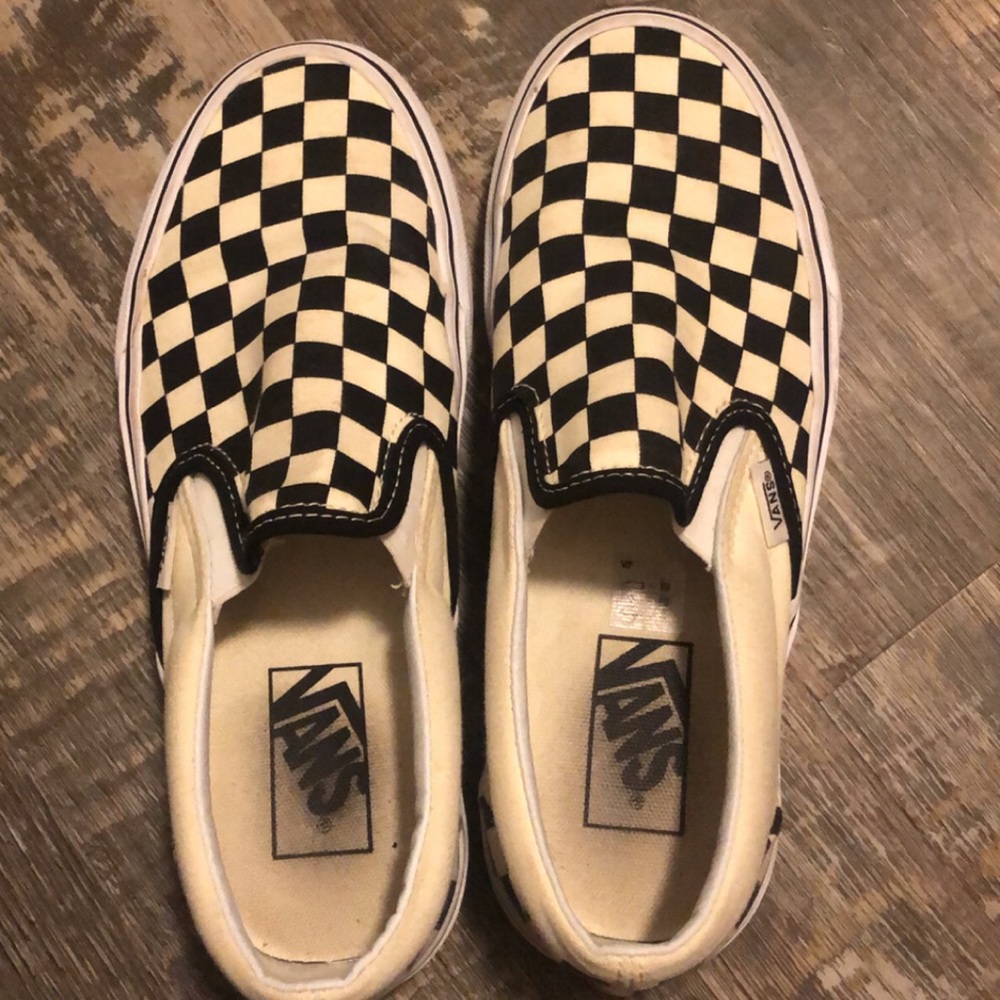 checkered vans